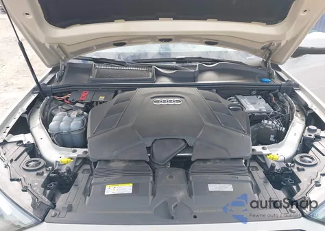 2021 Audi Q7 Premium Plus 55 Tfsi Quattro Tiptronic from USA, damaged, VIN WA1LXAF7XMD030859